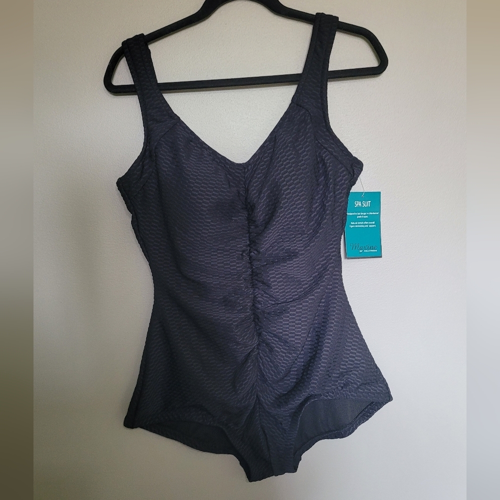 Maxine Of Hollywood Retro Fit Black Textured One-Piece Swimsuit NWT 16